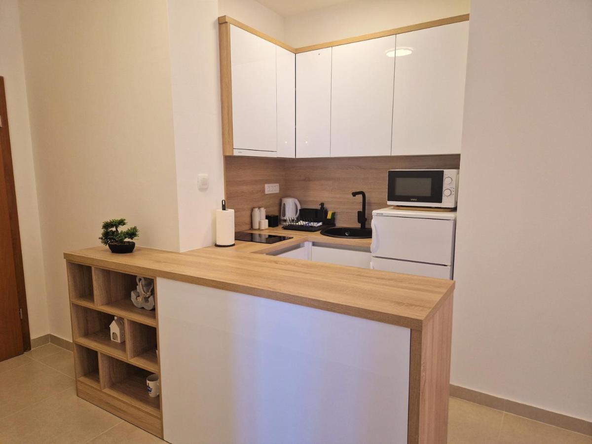 Apartment Ana - Gradac กราดัซ ภายนอก รูปภาพ