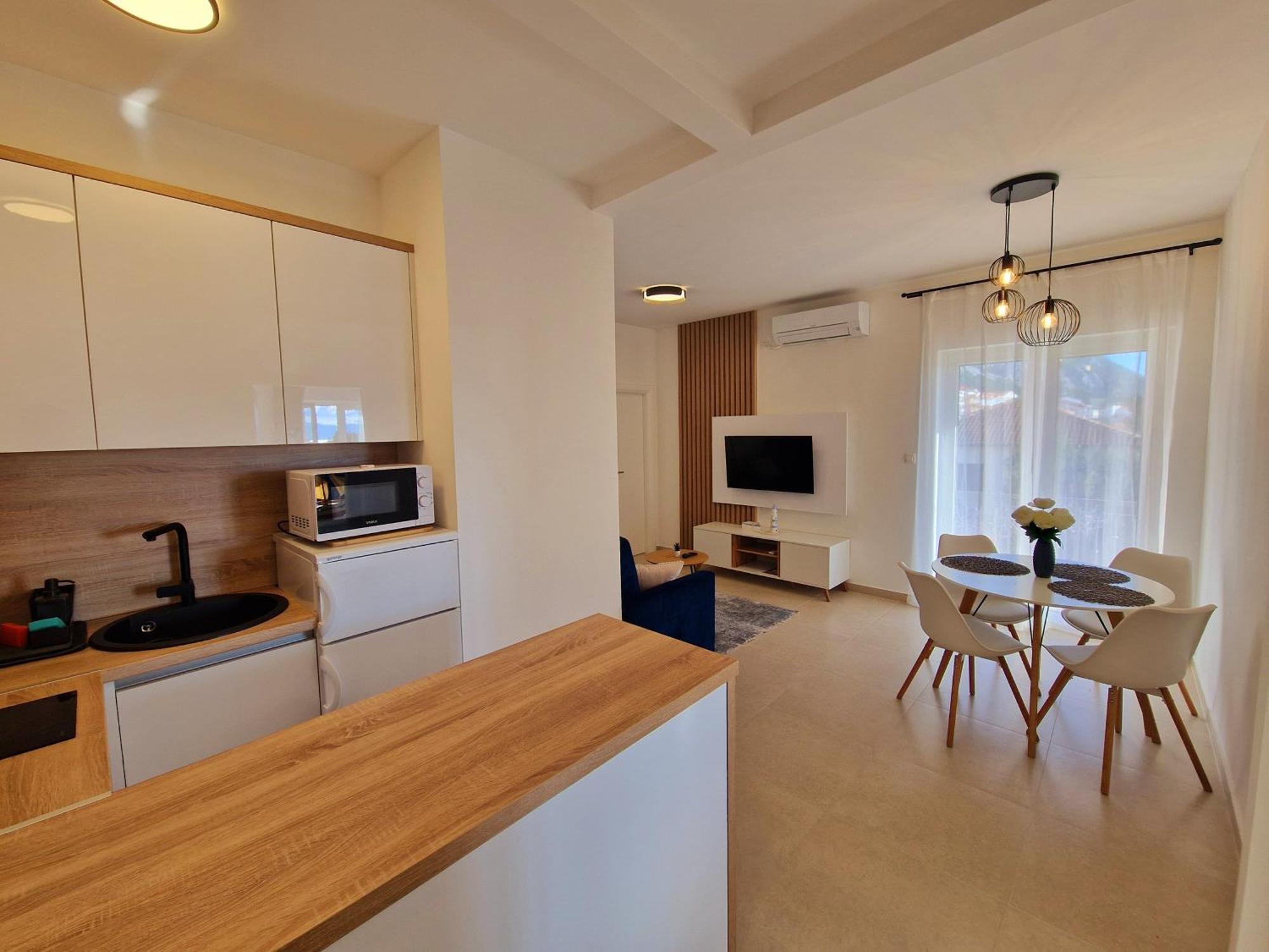Apartment Ana - Gradac กราดัซ ภายนอก รูปภาพ