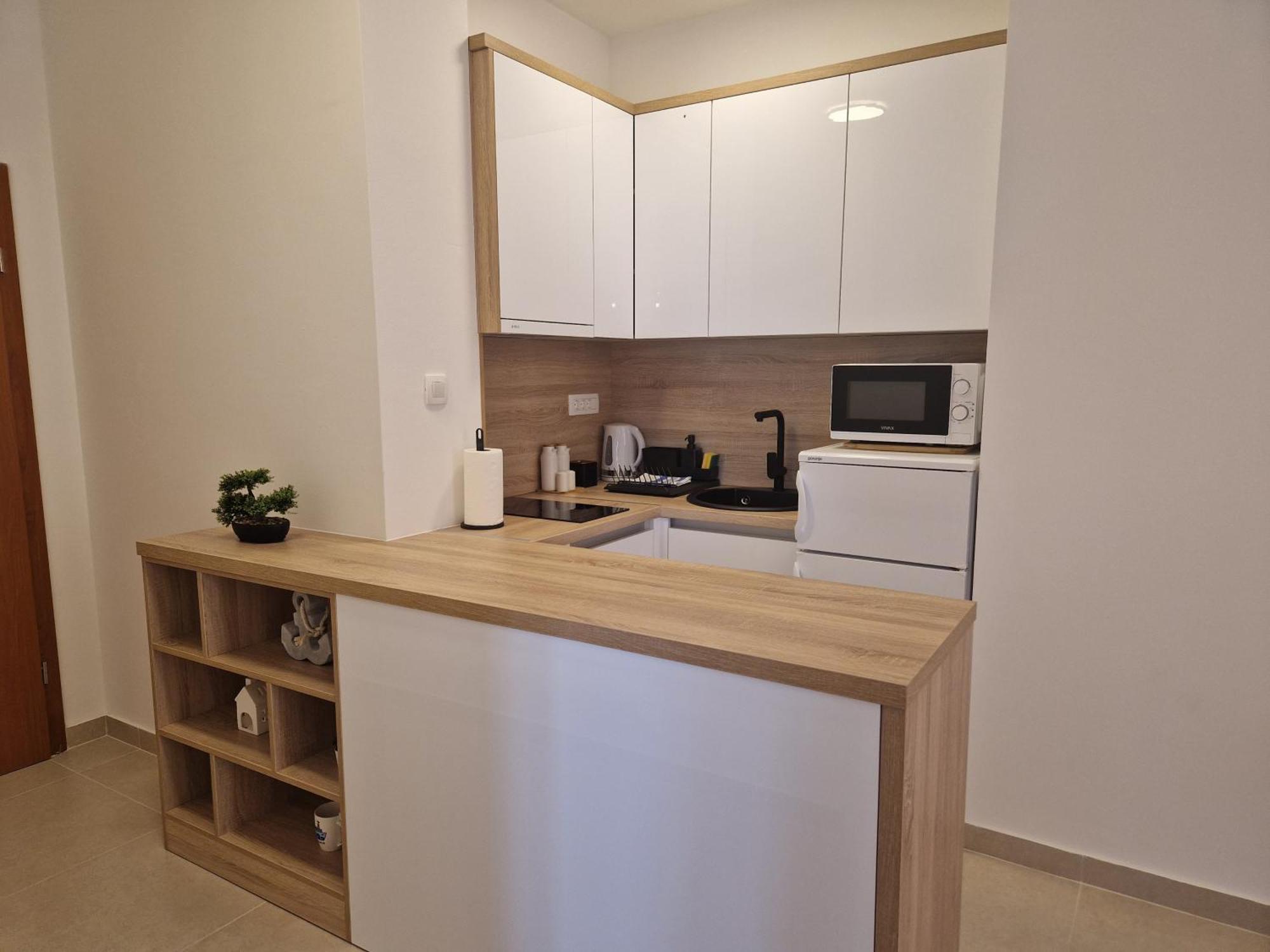 Apartment Ana - Gradac กราดัซ ภายนอก รูปภาพ